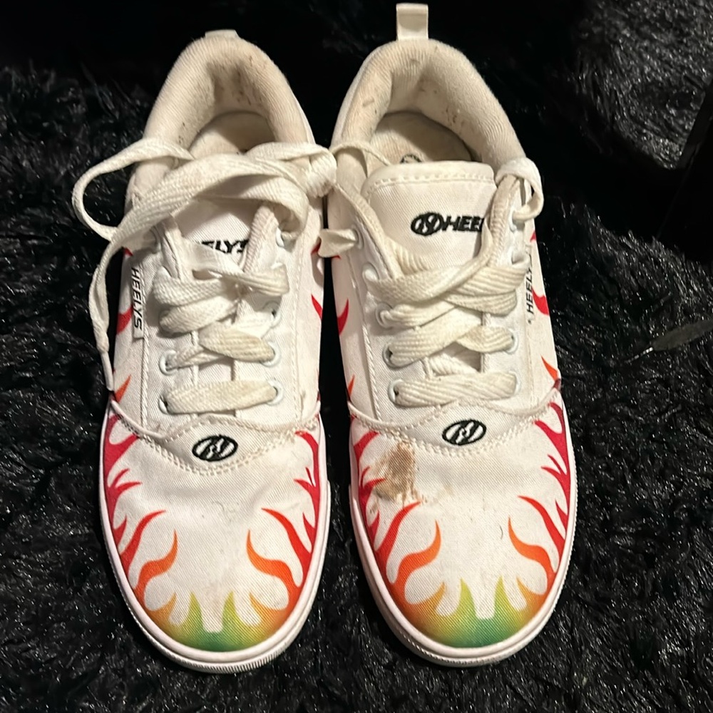HEELYS